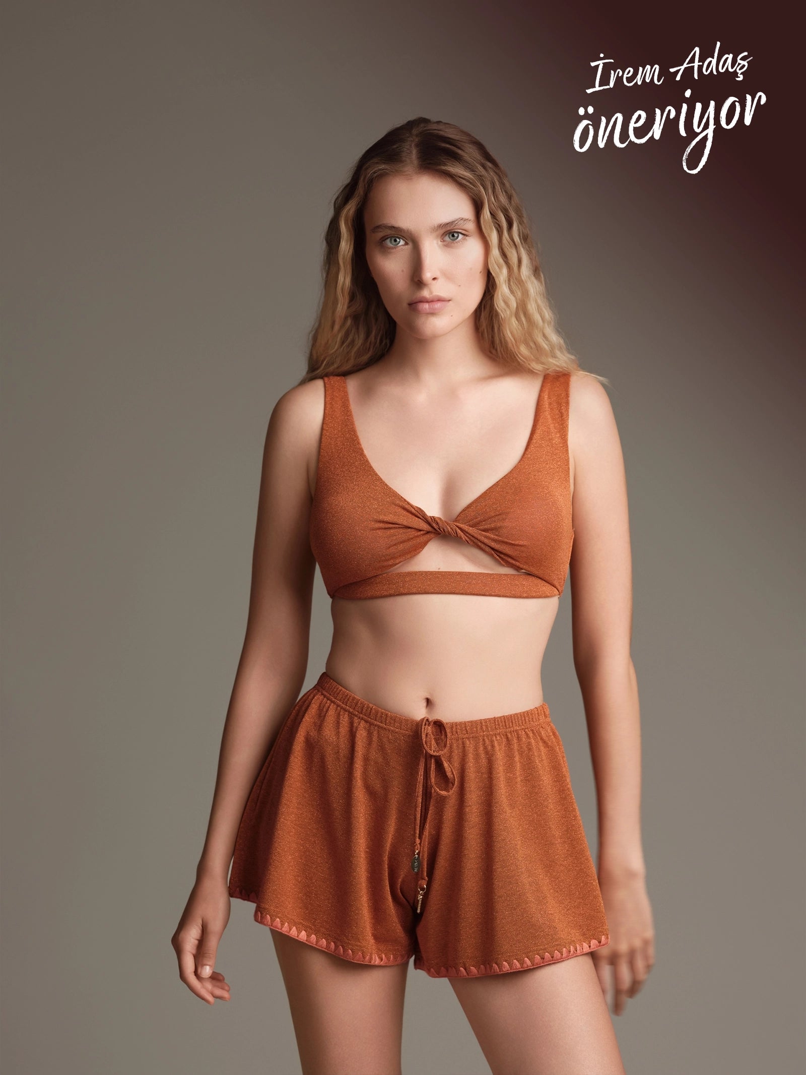 Bikini üzerine bronz mini şort lüks italyan dikişli
