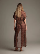 Animal print leopar kimono arkadan görünüm zarif kesim Made in Italy kumaş ile lüks beachwear ve resortwear stil