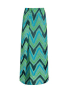 Resort siluet yeşil etek close up kumaş detayı hafif dokulu Italian fabric ile kaliteli ve zarif beachwear ve resort stil