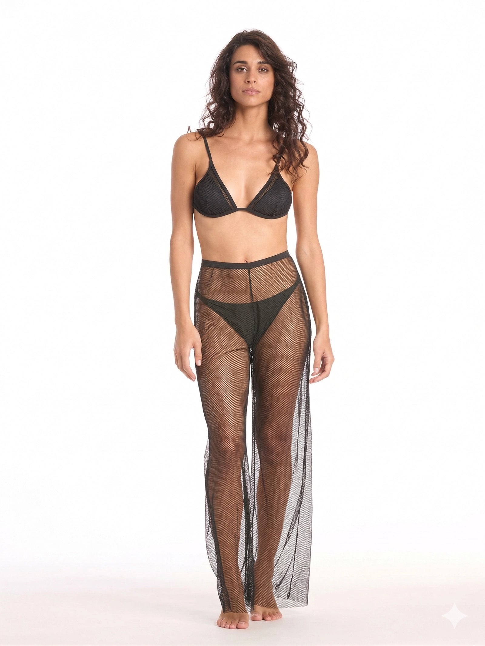 Transparan cover up pantolon önden görünüm hafif ve akışkan Italian fabric ile şık beachwear ve yazlık resort stil