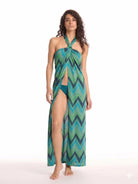 Zigzag su yeşili uzun pareo önden bağlamalı görünüm hafif ve akışkan Italian fabric ile şık beachwear ve yazlık cover up stil